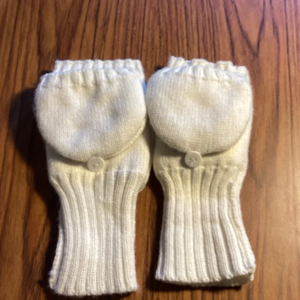 Cozy White Kids Mittens